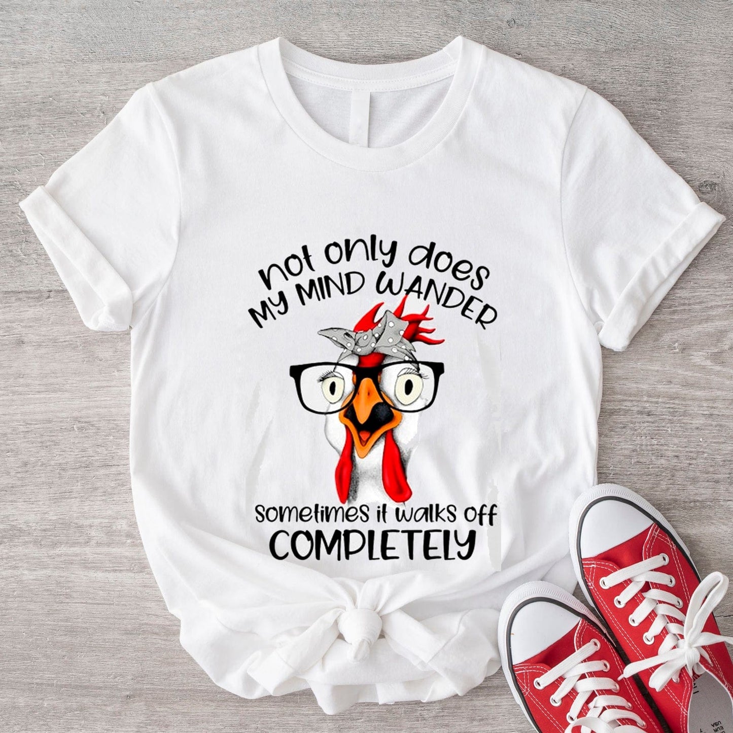 Camiseta divertida "El pollo no solo hace que mi mente divaga"