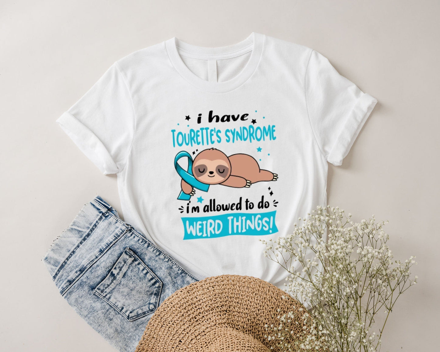 Tengo síndrome de Tourette. Me permiten hacer cosas raras. Apoyo al síndrome de Tourette. Camiseta con lazo de perezoso guerrero