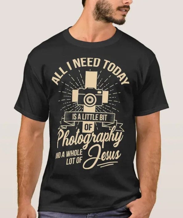 Todo lo que necesito es fotografía Camiseta con fotografía de cámara de Jesús