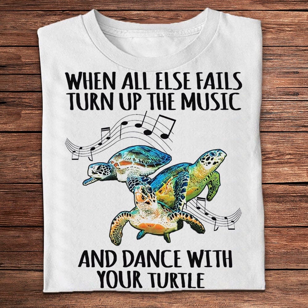 Cuando todo lo demás falla, sube la música y baila con tus camisetas de tortugas