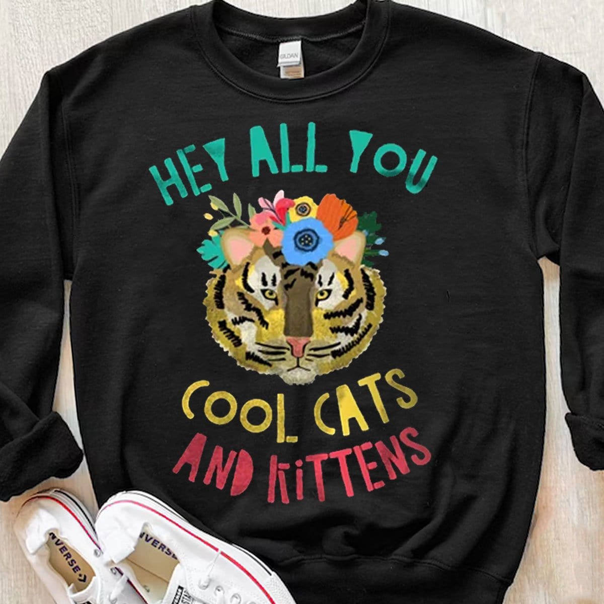 Hola a todos, camisetas geniales de gatos y gatitos
