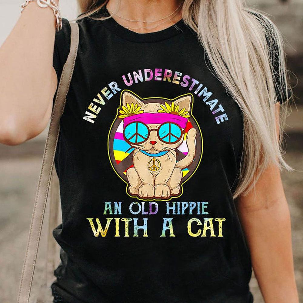 Nunca subestimes a un viejo hippie con un gato, camisetas hippies
