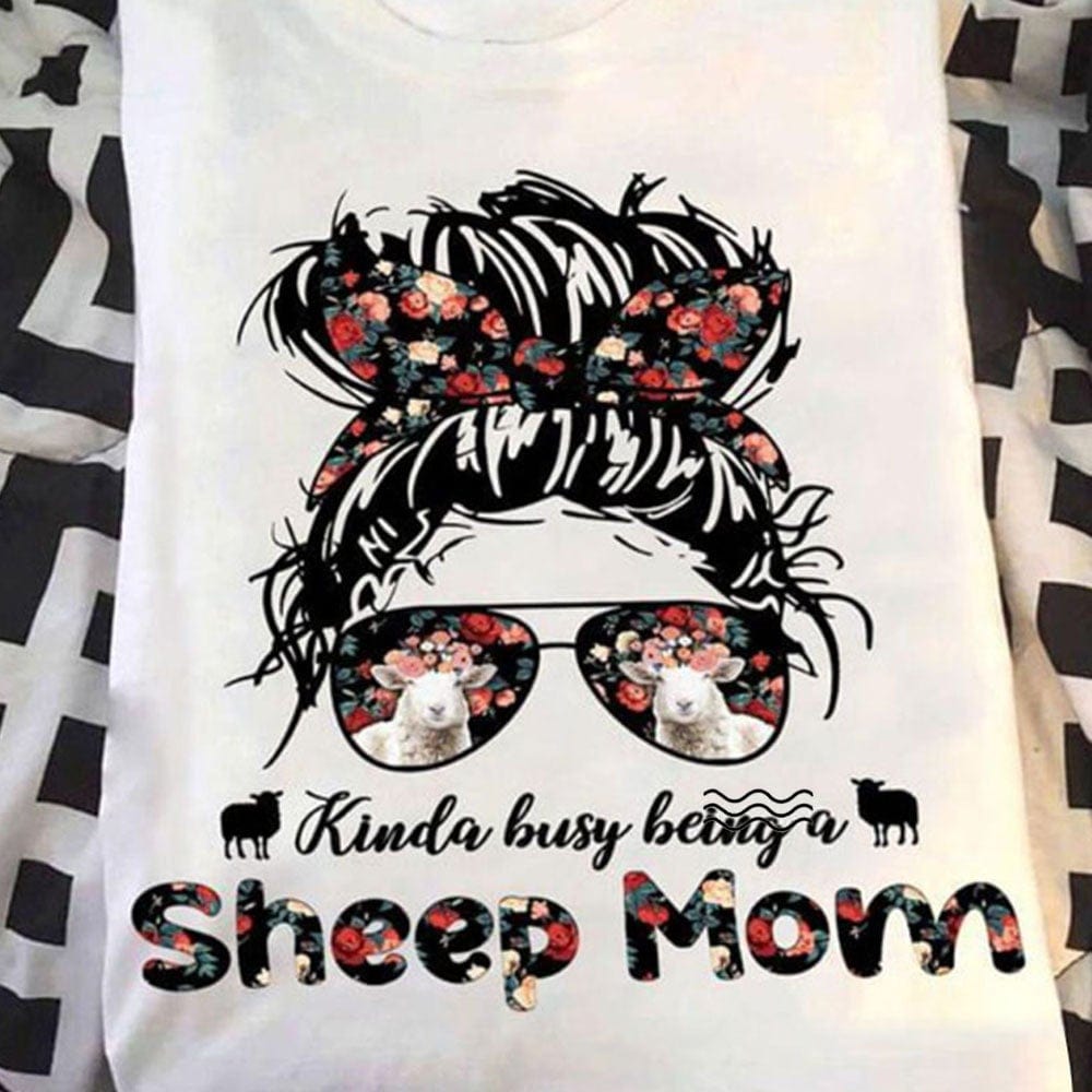 Camisetas de mamá oveja que dice estar un poco ocupada