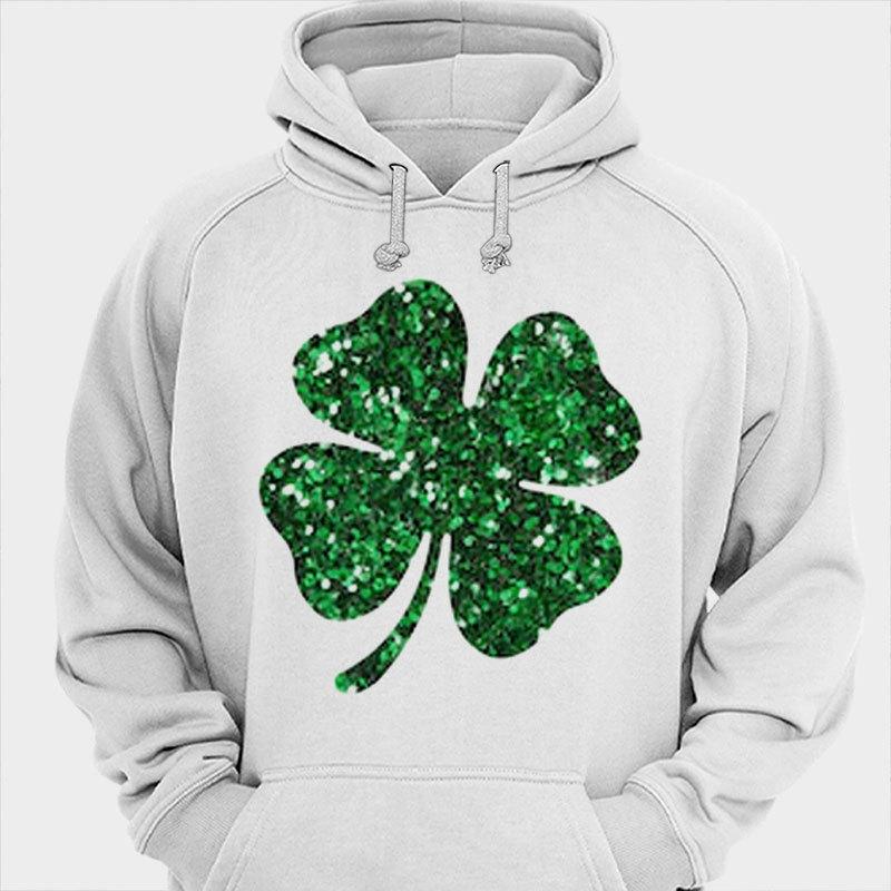 Camisetas con tréboles brillantes para el Día de San Patricio