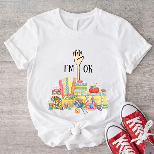 Estoy bien cosiendo camiseta divertida