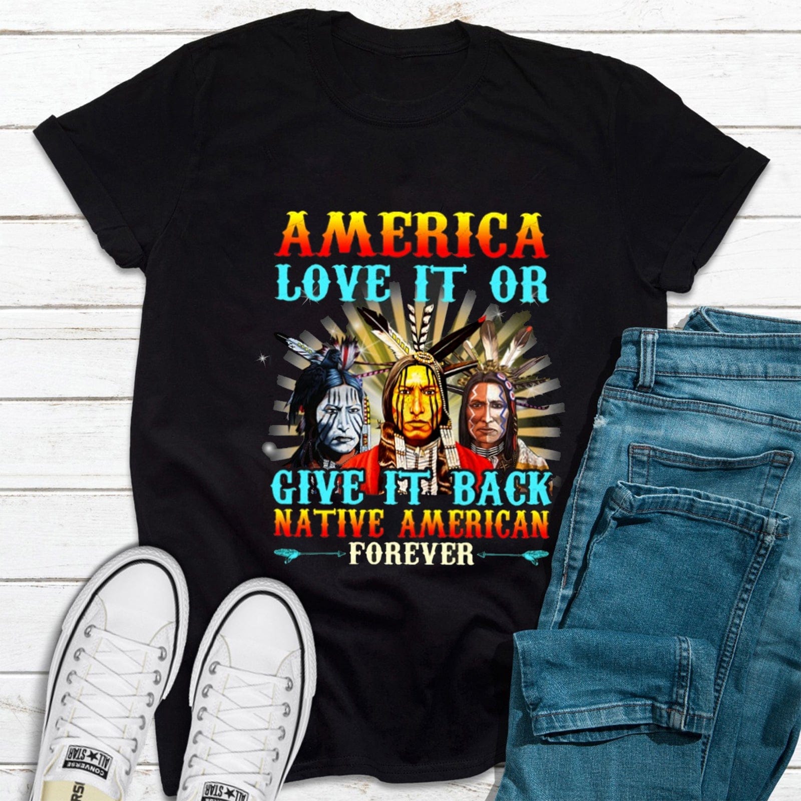 Camisetas de nativos americanos "Ámalo o devuélvelo"