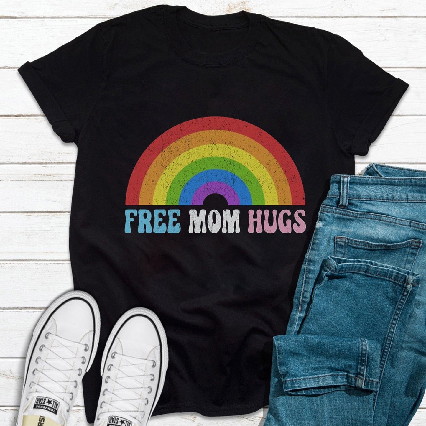 Camiseta LGBT transgénero con abrazos de mamá gratis, camiseta del orgullo arcoíris