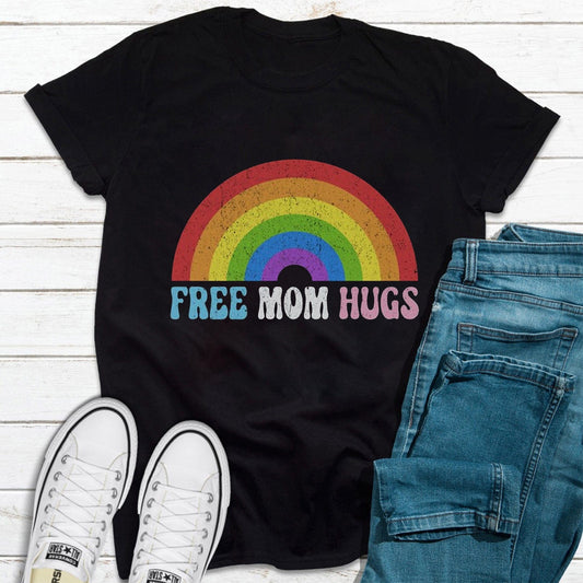 Camiseta LGBT transgénero con abrazos de mamá gratis, camiseta del orgullo arcoíris