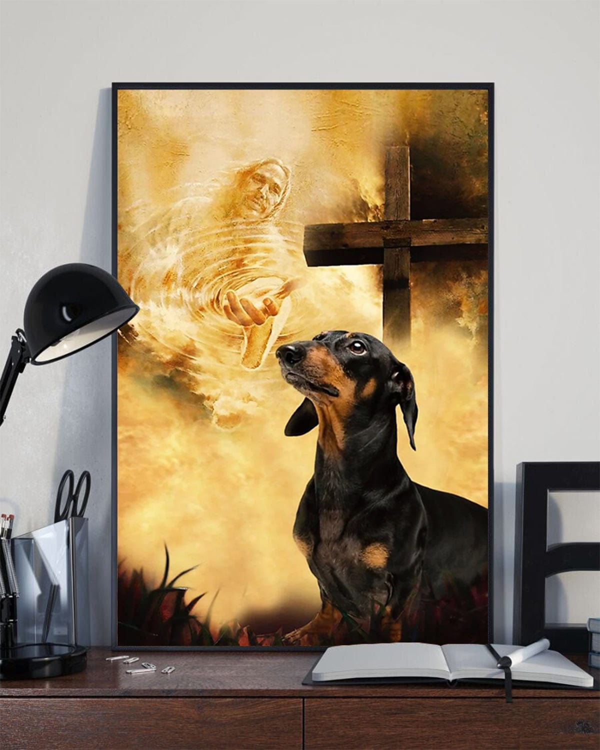 Póster de perro Dachshund con las manos de Dios, lienzo