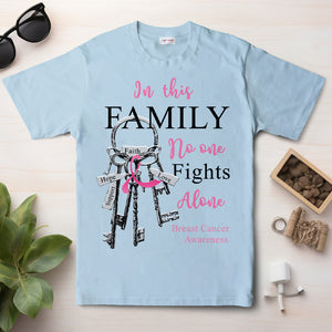 En esta familia nadie lucha solo Camiseta para todos los miembros con clave, camisetas de concienciación sobre el cáncer de mama