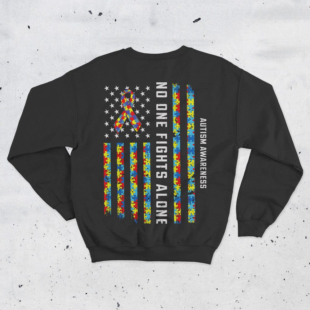 Camiseta de apoyo a la concienciación sobre el autismo, cinta con la bandera estadounidense que dice "Nadie lucha solo"