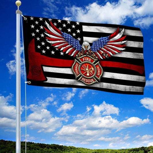 Casa y jardín con bandera de bomberos del departamento de bomberos