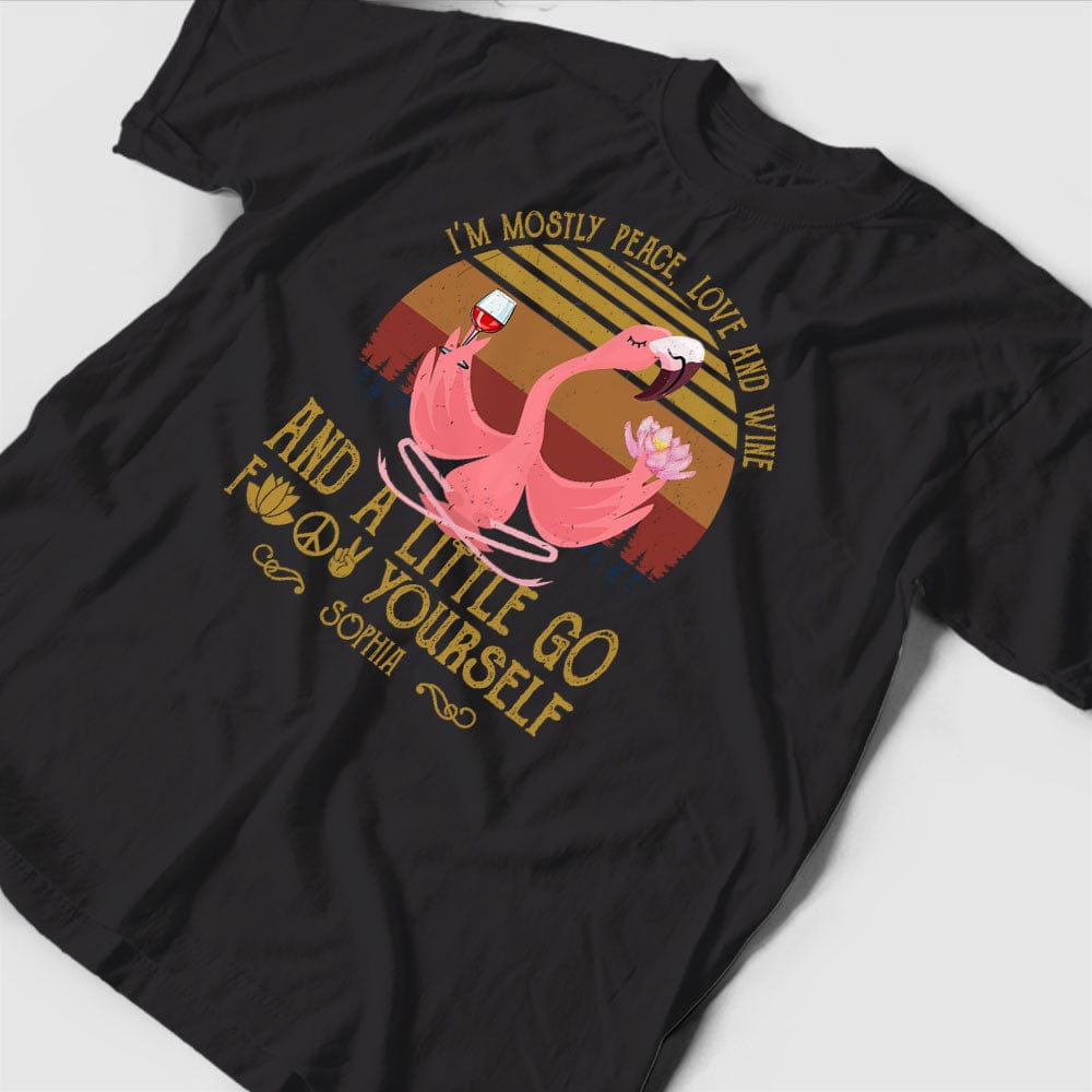 Camiseta personalizada de flamenco: soy principalmente paz, amor y vino