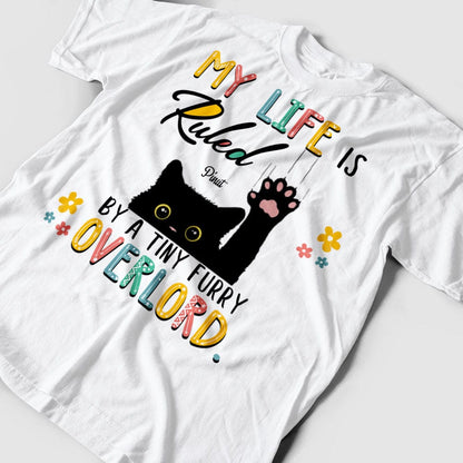 Camiseta personalizada con diseño de gato: mi vida está gobernada por un pequeño señor peludo