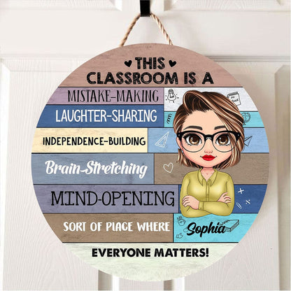 Letrero de madera redondo personalizado para profesores: en este aula, cada error es una lección y la risa se comparte