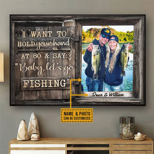 Póster personalizado de viaje de pesca en pareja, lienzo: Hold Your Hand at 80, arte de pared romántico con foto y nombres