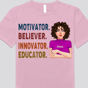 Camiseta personalizada para profesores: motivar, creer, innovar, educar: es un estilo de vida