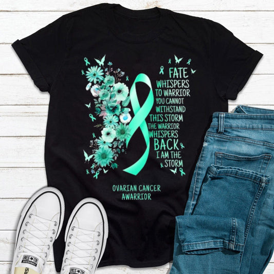 Camiseta de concienciación sobre el cáncer de ovario con lazo verde azulado y mariposa "Soy la tormenta"
