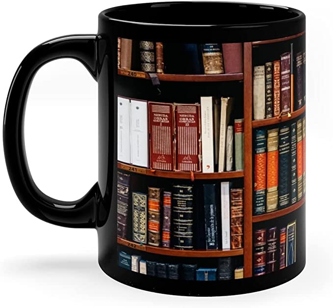 Taza con forma de estantería de biblioteca