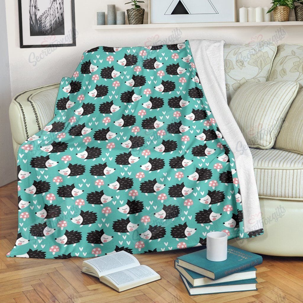 Cute Hedgehog Pattern Throw Blanket
