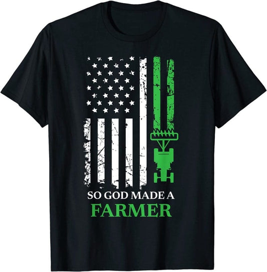 Así que Dios creó a un granjero Camiseta con la bandera estadounidense