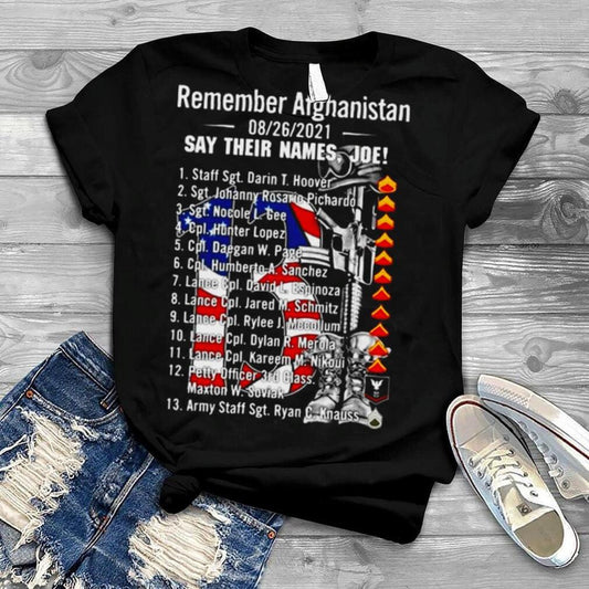 Recuerde Afganistán 26/08/2021 Diga sus nombres Camisetas de veteranos de Joe