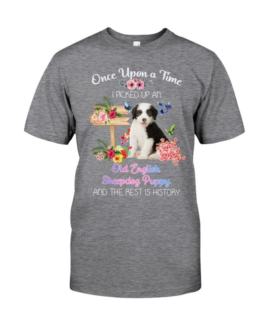 Érase una vez una vieja camiseta de pastor inglés
