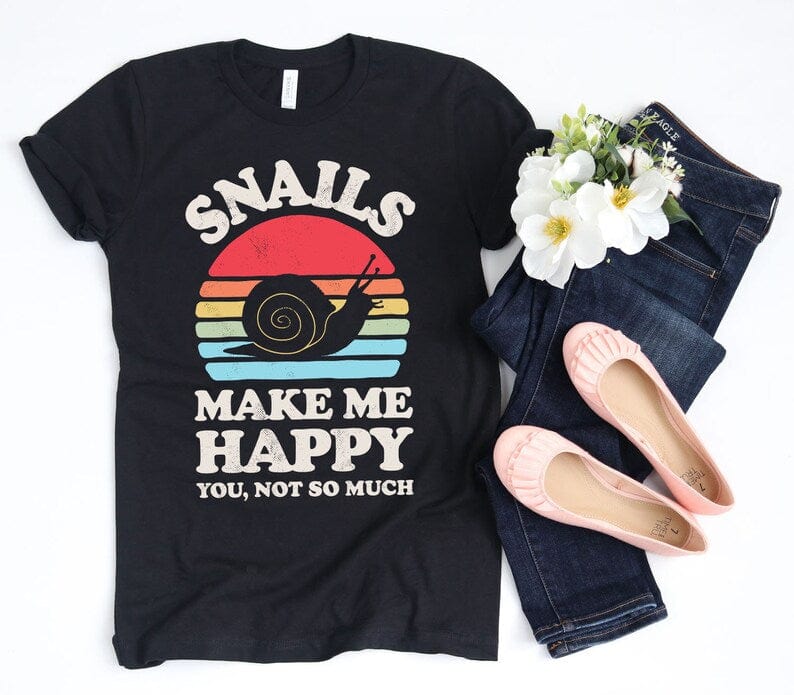 Los caracoles me hacen feliz, tú no tanto Camiseta retro de atardecer