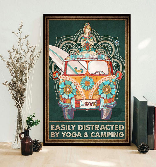 Póster hippie "Me distraigo fácilmente con yoga y acampada", lienzo