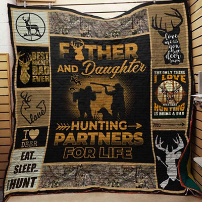 Father And Daughter Hunting Partners Father's Day Fleece & Sherpa Blanket