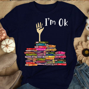 Sudadera con capucha y camisetas con el mensaje "Estoy bien, libros"