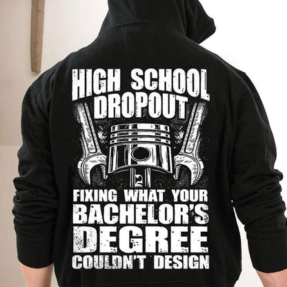 Abandonó la escuela secundaria y solucionó lo que su licenciatura no pudo Diseñar camisetas de mecánico