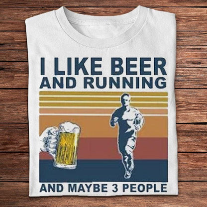 Me gusta la cerveza y correr y quizás 3 personas Camisetas vintage