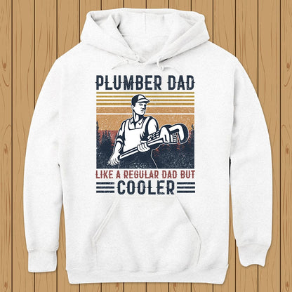 Papá fontanero como un papá normal pero con camisetas vintage más cool
