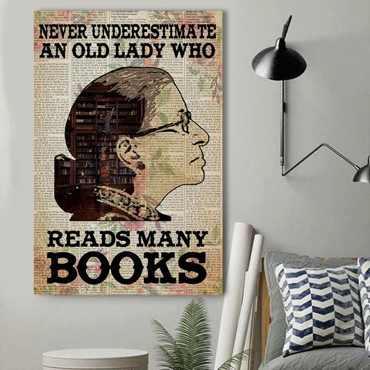 Nunca subestimes a una anciana que lee muchos libros Póster, Lienzo
