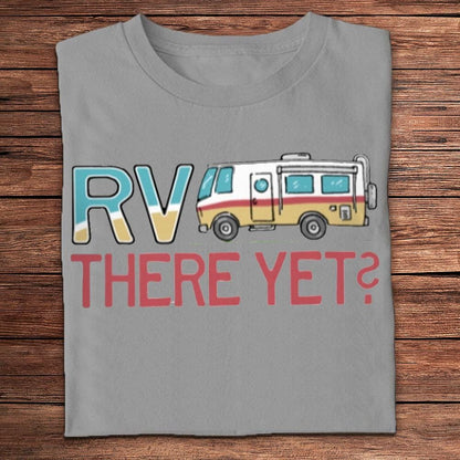 ¿Ya llegaste a la autocaravana? Camisetas para acampar