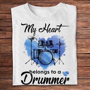 Mi corazón pertenece a un baterista Camisetas