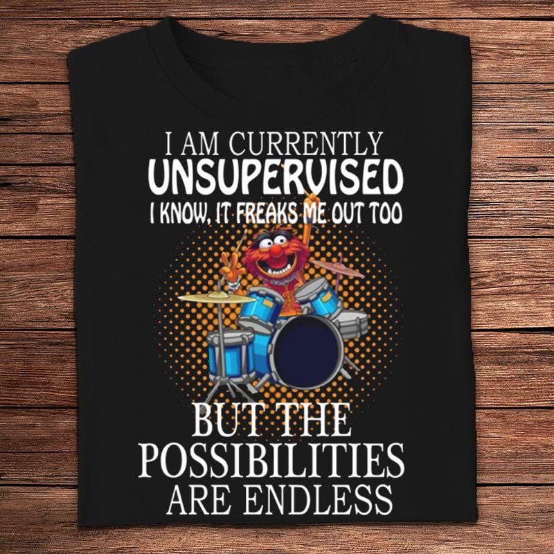 Actualmente soy un animal sin supervisión que actúa como baterista