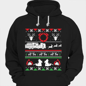 Camisetas navideñas de bomberos y camiones de bomberos