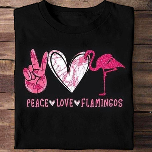 Camisetas de flamencos con el mensaje "Paz y amor"