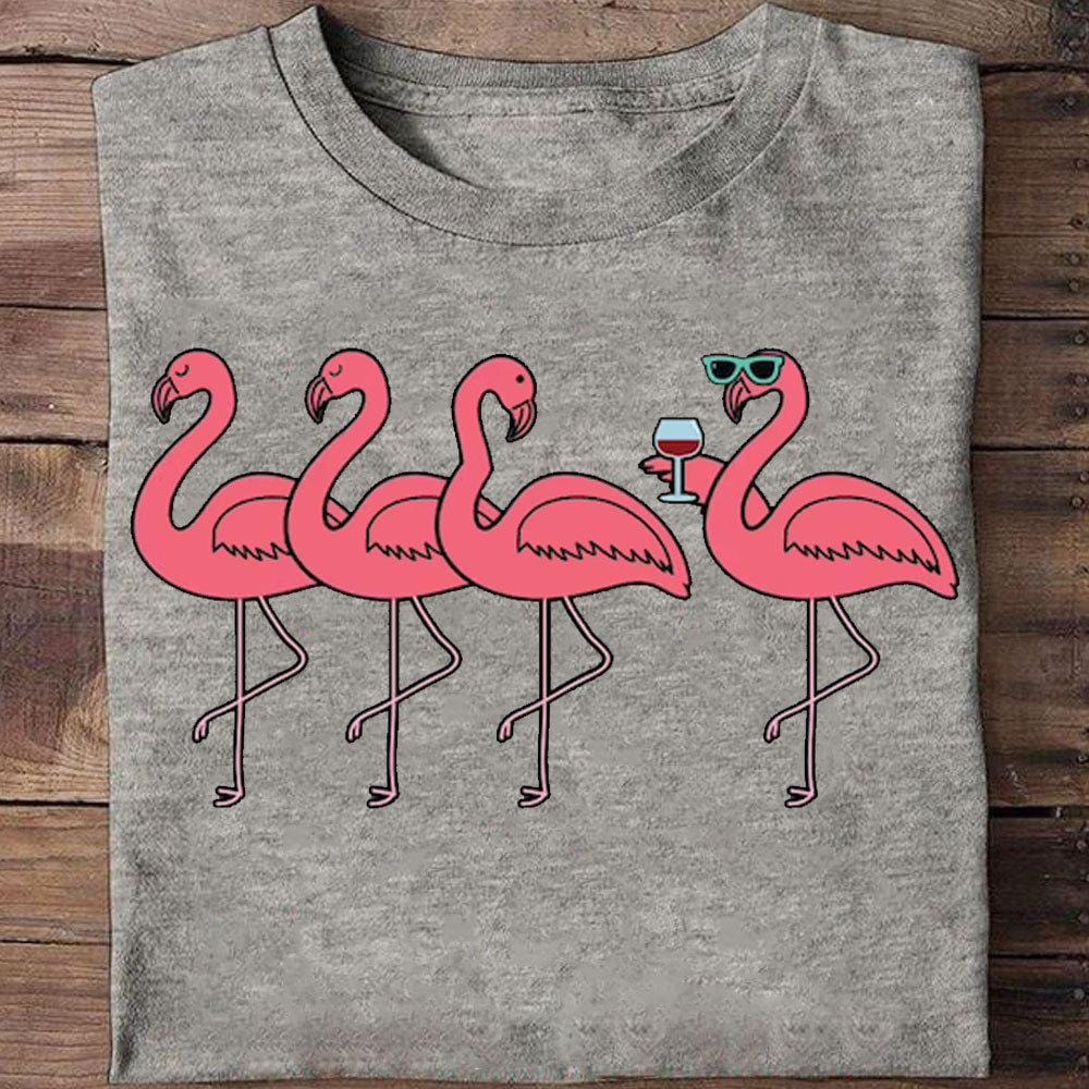 Camisetas divertidas con flamencos bebiendo