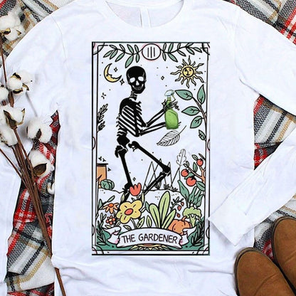 Camisetas divertidas de jardinería con esqueleto de jardinero