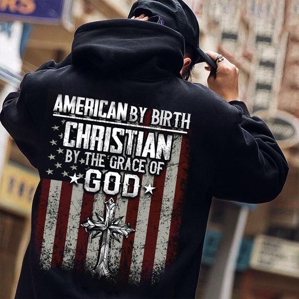 Camisetas de americano de nacimiento cristiano por la gracia de Dios