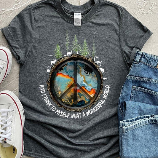 Pienso para mí mismo: ¡Qué mundo tan maravilloso!, Camisetas hippies