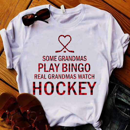 Camisetas de hockey de abuelas, algunas abuelas juegan al bingo, las abuelas reales ven hockey