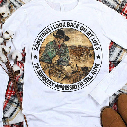 A veces miro hacia atrás en mi vida y me sorprende mucho que todavía esté vivo. Camisetas de caballos