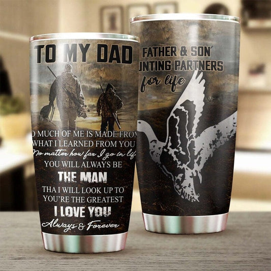 Padre e hijo cazan aves acuáticas, compañeros de por vida Vaso para el Día del Padre
