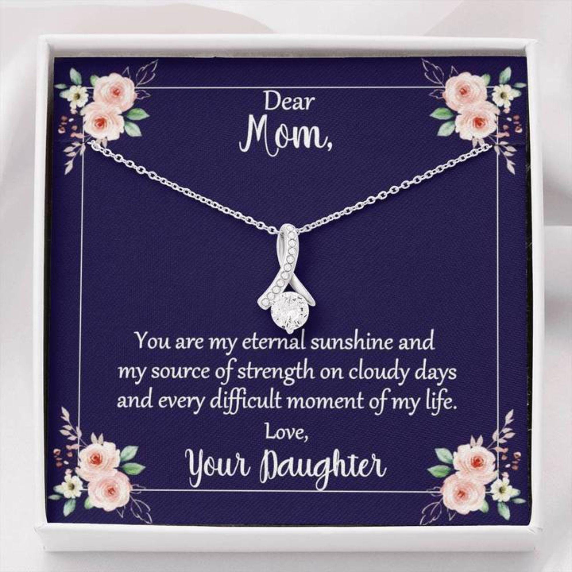 Collar "Querida mamá" de mi hija: "Eres mi eterno sol y mi fuente de fortaleza en los días nublados"