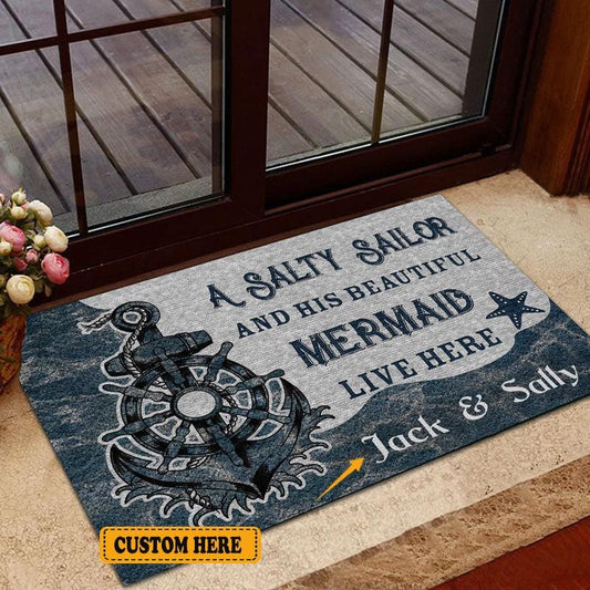 Felpudo de vela personalizado con el marinero salado y su hermosa sirena que vive aquí