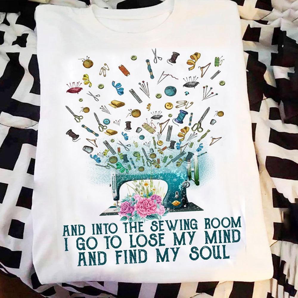 Entro al cuarto de costura para perder la cabeza y encontrar mi alma. Camisas